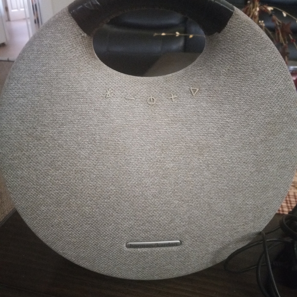 Harman\Kardon Onyx Studio 5 - Picture 2 of 3